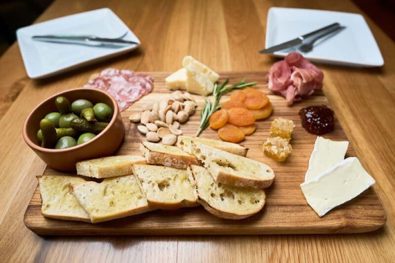 Thousand Oaks: One-Hour, Private Wine Class with Sommelier - A Closer Look at the Experience