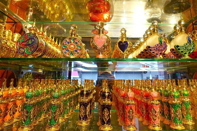 Thread of Faith and Fabric: Singapore Kampong Glam Walking Tour - Good To Know