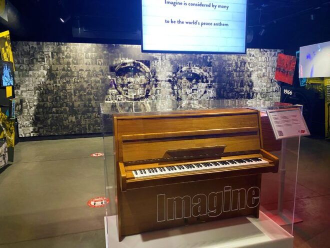 Three Countries of Britain Tour - 9 Days Tour - Day 1: London - Stonehenge - Bath