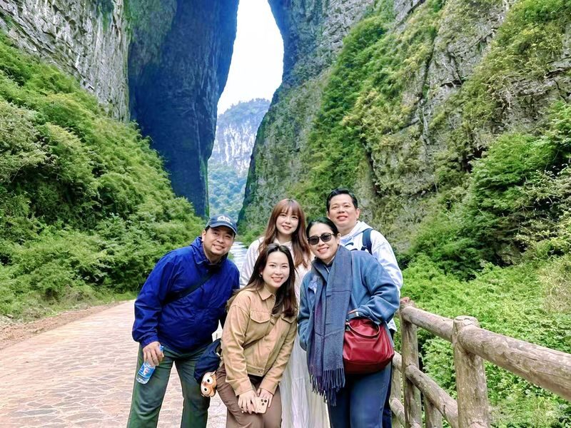 Three Natural Bridges & Dragon Gorge Private Day Tour - What to know before you book