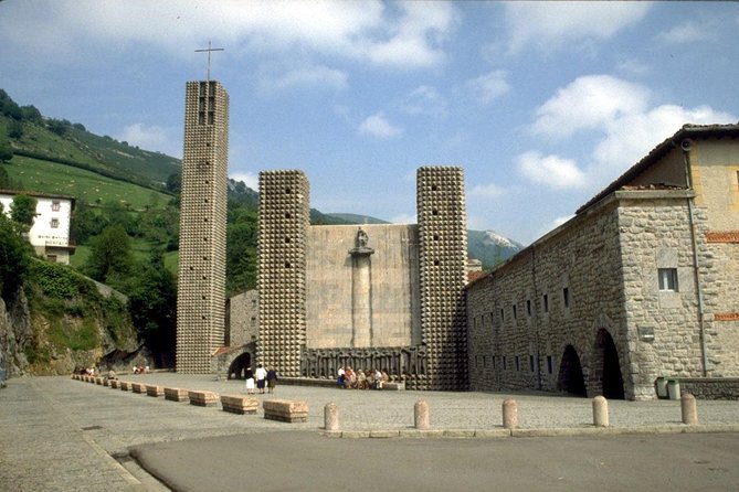 Three Temple Tour, the Path of St. Ignatius, Small Group Tour Lunch Included - Tour Overview and Inclusions