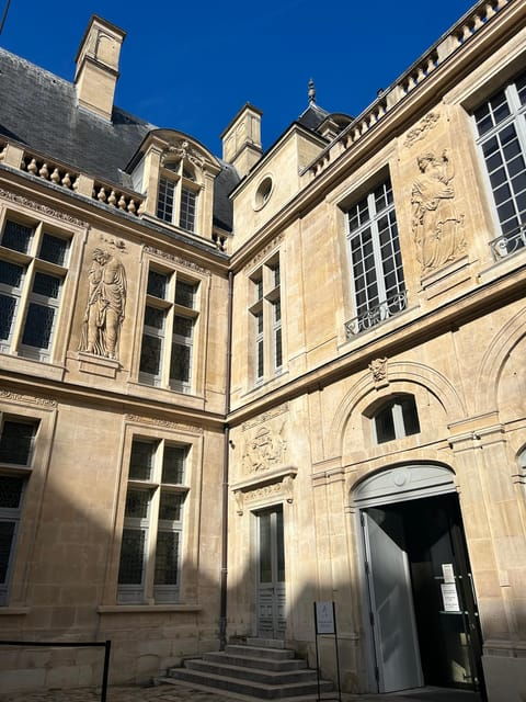 Through Paris History: Family-Friendly Tour at Carnavalet - Family-Friendly Features