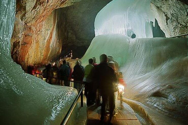 Throw Ice Caves & Hohenwerfen Castle Private Tour - Activity Details