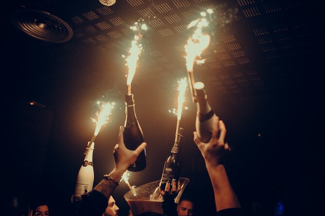 Thursday Party Night-Skip-The-Line UTHOPIA Club With 1 Free Drink - Immerse Yourself in a Vibrant Atmosphere