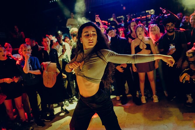 Thursday Party Night-Skip-The-Line UTHOPIA Club With 1 Free Drink - Unforgettable Moments and Memories