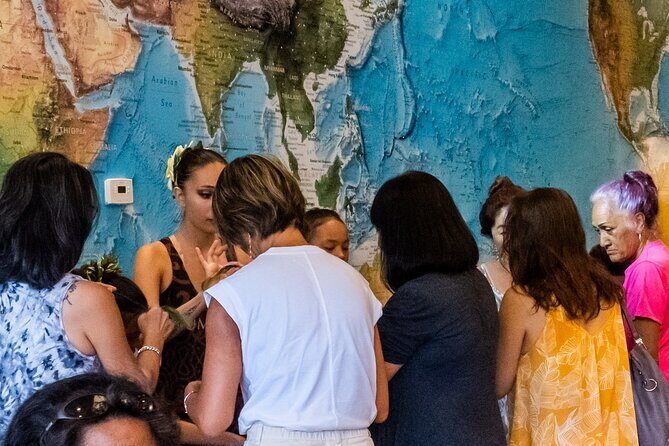 Ti Leaf Bracelet Craft Class on Maui - The Value of the Experience