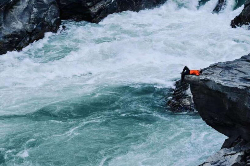 Tiger Leaping Gorge Trekking in the Canyon - Good To Know