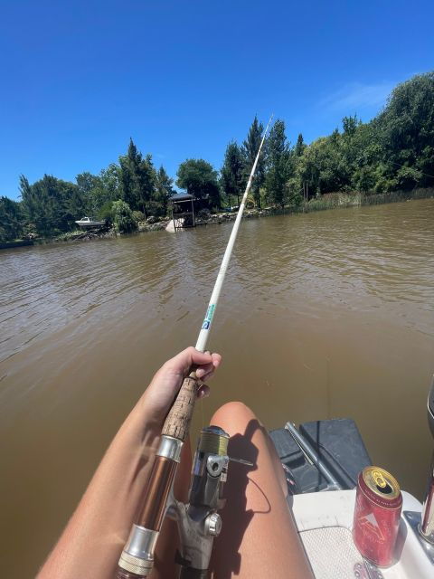 Tigre: Fishing Tour With Lunch and Drinks Included - Boat Features