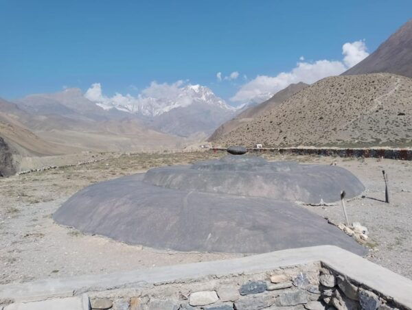 Tilicho Lake & Mesokanto Pass Trek: A 14-Day Adventure - Payment Options