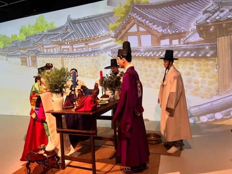 Time Travel in Seoul: Gyeongbokgung, Folk Museum & Bukchon - Practical Tips for Enjoying the Tour