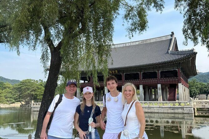Time Travel in Seoul: Gyeongbokgung Palace, Folk Museum & Bukchon - Who Will Love This Tour?