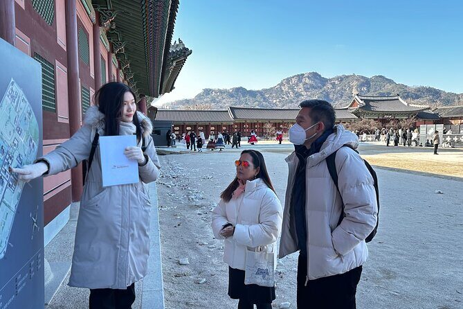 Time Travel in Seoul: Gyeongbokgung Palace, Folk Museum & Bukchon - Frequently Asked Questions