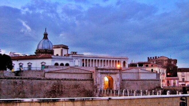 Time Travel : Royal Palace of Caserta and Gladiators - Experience