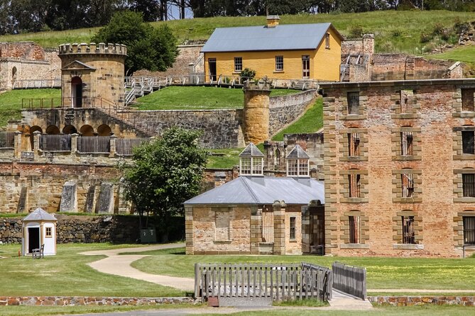 Time Traveler Tale Unveiling History at Port Arthur Full Day Tour - Lunch and Refreshments