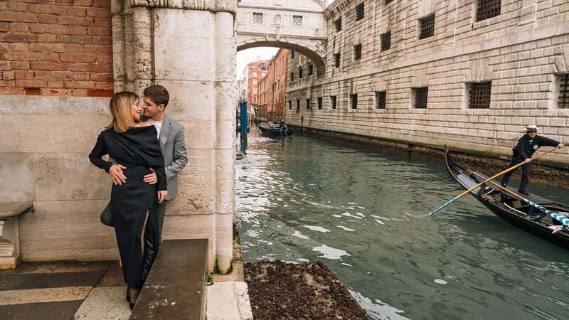 Timeless Venice: Luxury Photoshoot with a Local Photographer - What Makes It Special