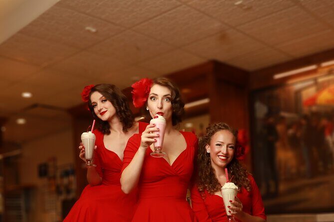 Times Square Live Show & Dinner- The Satin Dollz! - FAQ