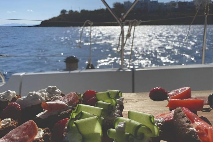 Tinos Sunset Cruise With Meal and Drinks - Good To Know