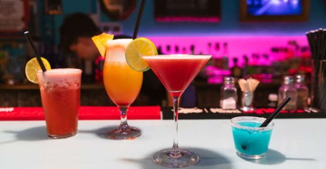 Tipsy Tour With Drinks Included in London - Highlights of the Tour