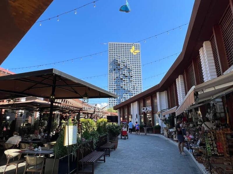 Tirana: Express Walking Tour with a Guide - What Makes This Tour a Great Choice?