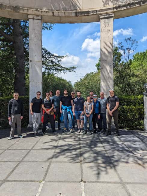 Tirana: Presidential Palace and Zoo Guided Bike Tour - FAQs