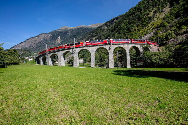 Tirano: Bernina Express One-Way Train Ticket To/From Chur - Booking and Payment Options