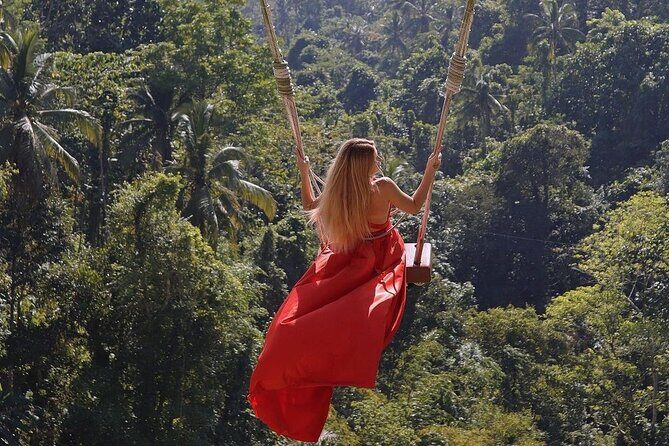 Tirta Empul temple, Jungle Swing and Waterfalls - Private Tour - Refreshing Escapes: Kanto Lampo Waterfall  