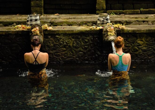 Tirta Empul: Temple Tour With Optional Spiritual Cleansing - Exploring the Tirta Empul Temple Complex