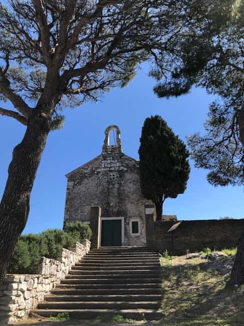 Tisno: Tour of the town with churches and palaces - FAQ