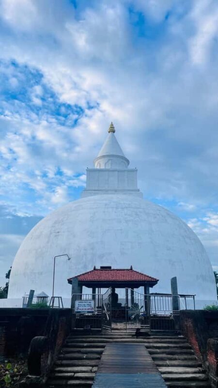 Tissamaharama: private Tuk Tuk Tour & Kataragama Temple - Practical Details and Tips
