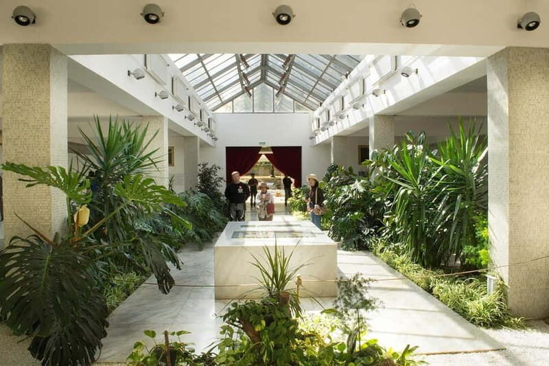 Tito and Yugoslavia - short Belgrade tour (by car) - An In-Depth Look at the Tour Experience