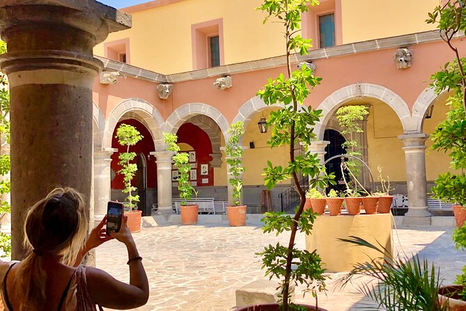 Tlaquepaque & Tonala Art & Mercados Fully Private Tour - Services as a Local Guide