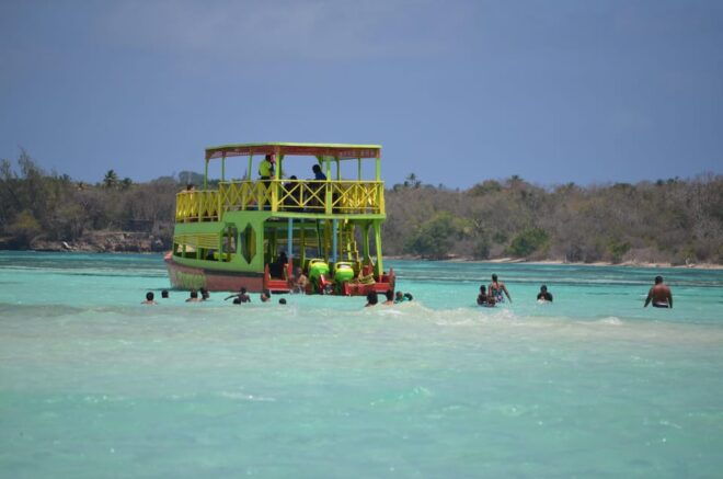 Tobago: Buccoo Reef Glass Bottom Boat Tour - Cruising the Caribbean