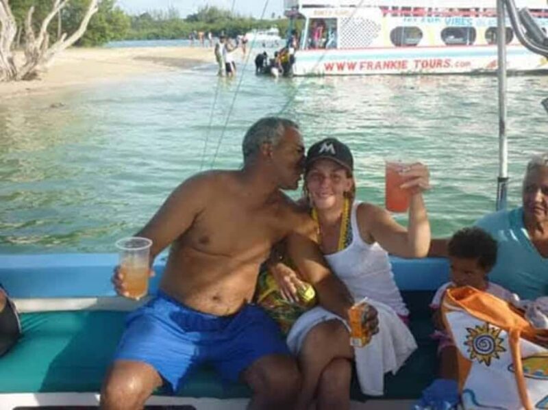 Tobago: Coastal Boat Tour with Snorkeling and Rum Punch - Good To Know  