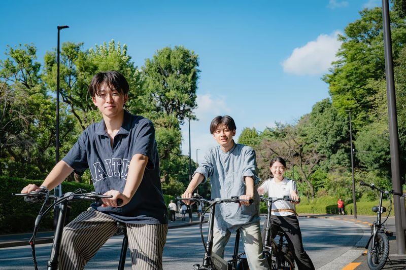 Tokyo 3-Hour Electric-Assist Bicycle Tour | Cruise Shibuya, Shinjuku, Imperial Palace | Private Exclusive Group - Meiji Jingu Gaien and the central-city stretch
