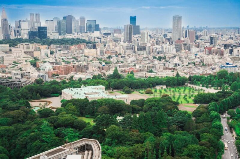 Tokyo: Akasaka Guest House & Imperial Residence Tour - Good To Know