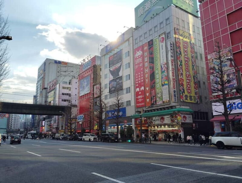 Tokyo: Akihabara Otaku Tour - 1.5h Guided Shopping - FAQs