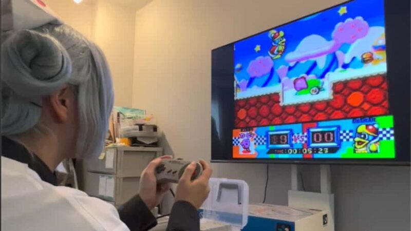 Tokyo: Akihabara Retro Gaming Experience with Androids - Exploring the Akihabara Retro Gaming Experience