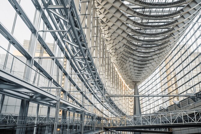 Tokyo Architecture and Contemporary Art Walking Tour With a Local Guide - Immersive Art Installations
