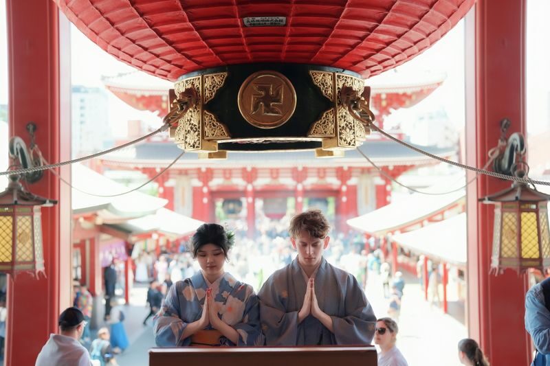 Tokyo Asakusa Kimono Commemorative Photo Shoot (Provided by HANAYAKA) - What the photos and service can deliver