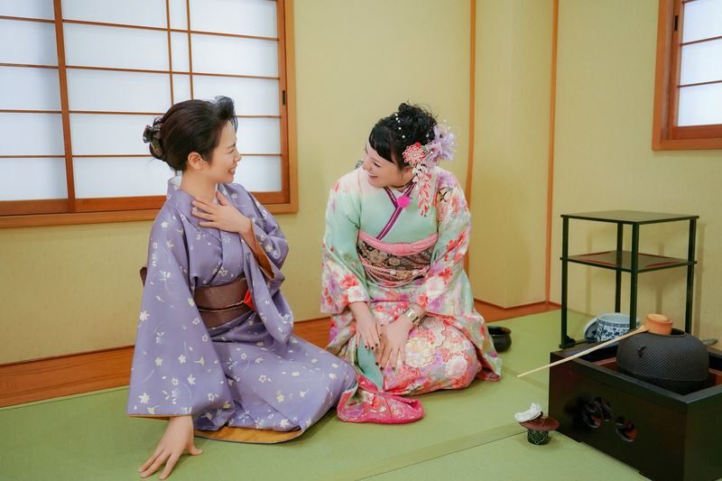 Tokyo Asakusa Kimono & Tea Ceremony Experience - Taking your kimono out near Senso-ji