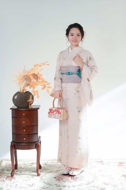 Tokyo Asakusa Kimono / Yukata Rental & 기념 photo - Studio portraits or photos near Sensoji