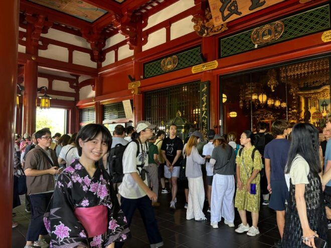 Tokyo: Asakusa Private Tour With Street Food Tasting - Street Food Delights
