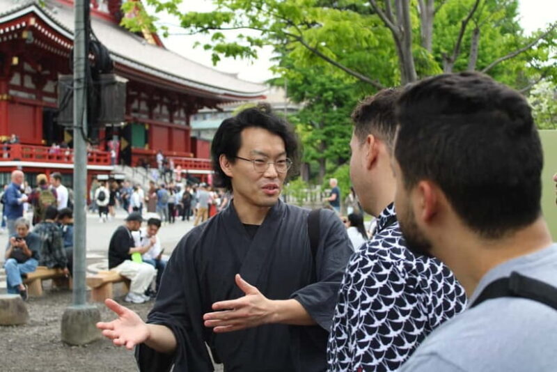 Tokyo: Asakusa Walking Tour with Japanese Comedian - The Itinerary in Detail: Discovering Asakusa
