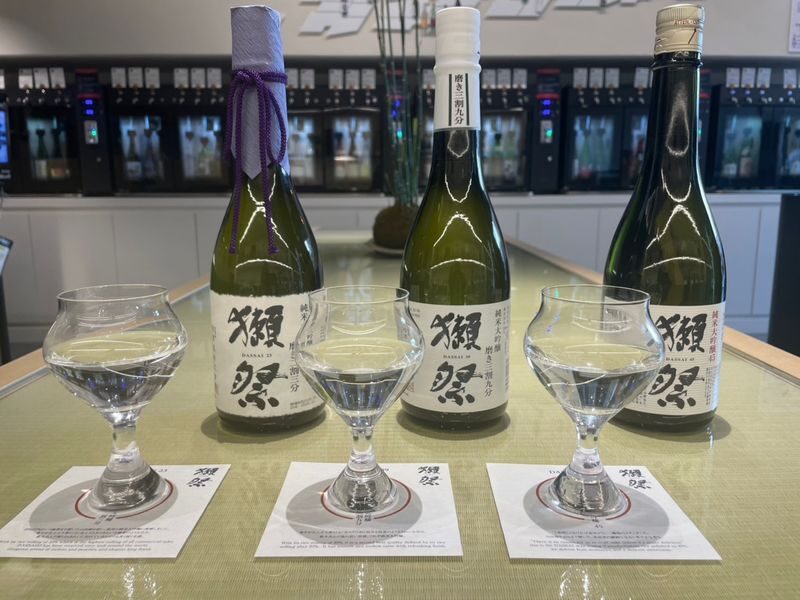 Tokyo: Award-Winning Sake Tasting with a Specialist in Asakusa - A relaxed Asakusa stop, with a useful location