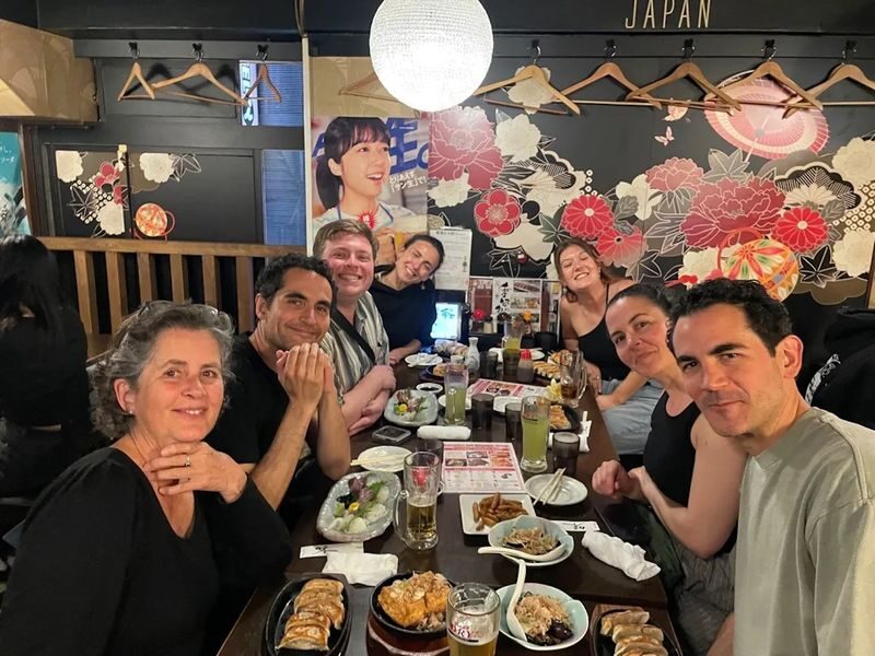 Tokyo Bar Hopping in Shinjuku: Free-flow, Full Dinner, Golden Gai - Start among the lanterns of Omoide Yokocho