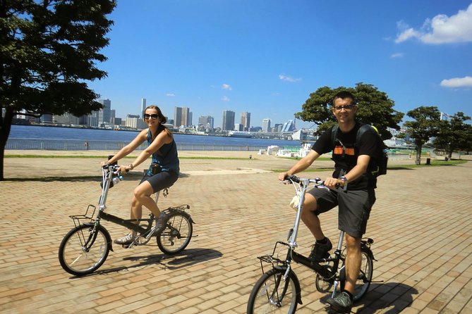 Tokyo by Bike: Tsukiji Market and Odaiba Including Tokyo Bay Cruise - Helpful Tour Guides