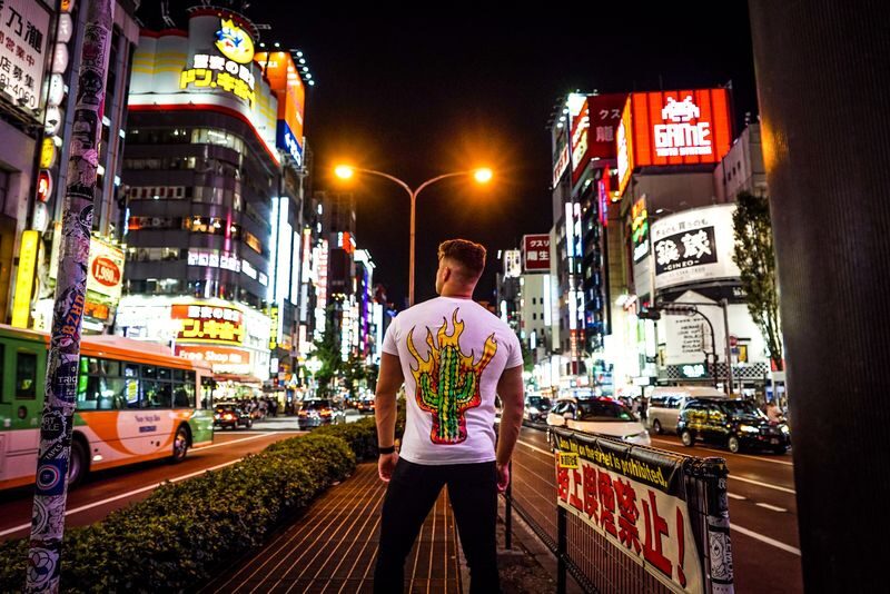 Tokyo by Night City Exploration Photography Tour - A photo walk with a little local context