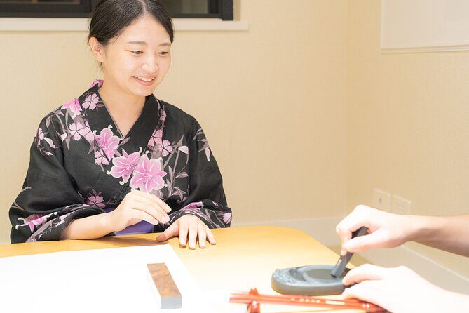 Tokyo: Calligraphy Experience at Japanese Room in Shibuya - Crafting Your Calligraphy