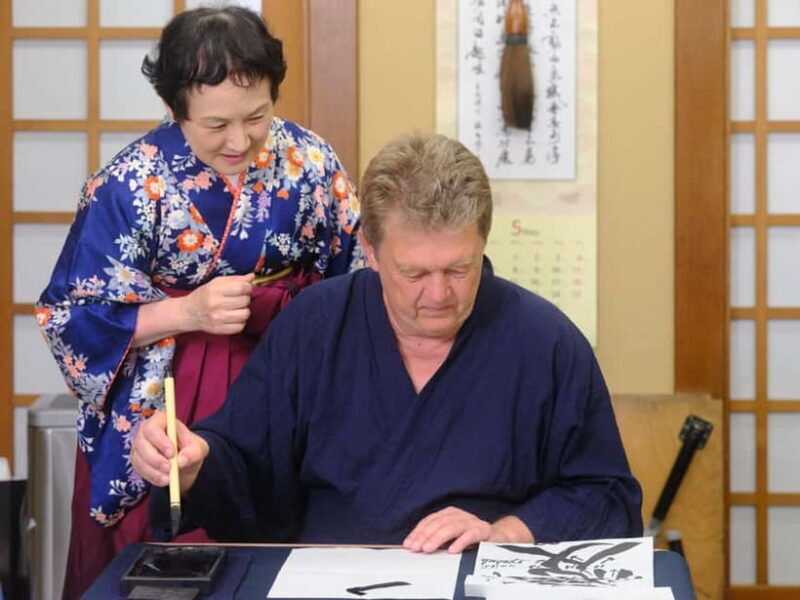 Tokyo: Calligraphy Experience with Kimono or Samue - Authenticity and Experience Highlights