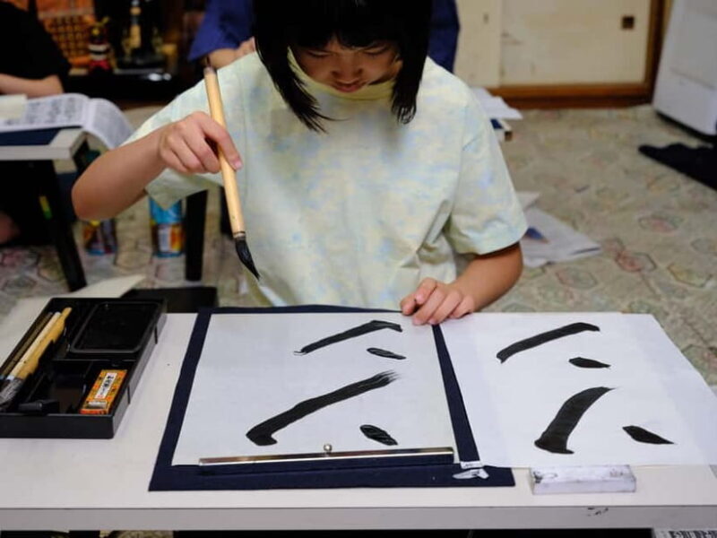 Tokyo: Calligraphy Experience with Kimono or Samue - Good To Know
